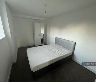 2 bedroom semi-detached house to rent - Photo 2