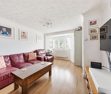 Elmcroft Avenue , E11 2DB - Photo 3