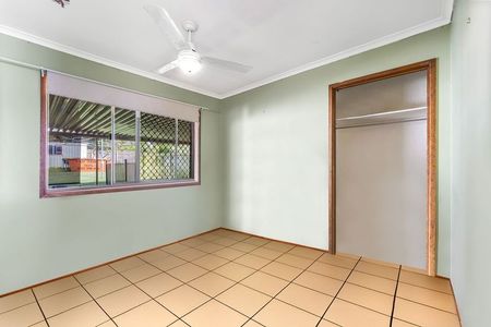 23 Haydn Drive, QLD 4655, Kawungan - Photo 2