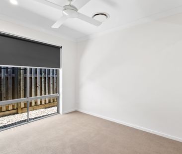 4 BEDROOM ENTERTAINERS HOME IN AN AMAZING LOCATION! - Photo 1