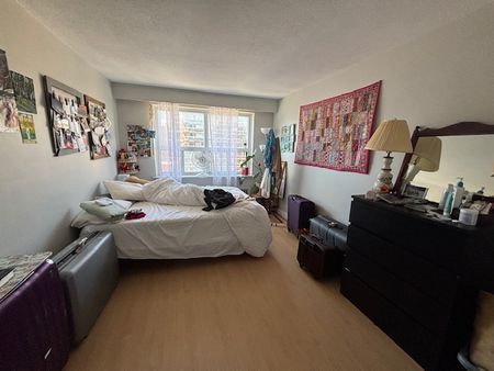 222 Maclaren - Photo 3