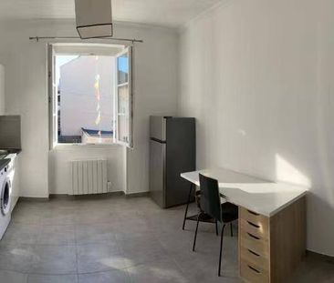 À louer T2 meublé centre-ville de Nantes - Photo 1