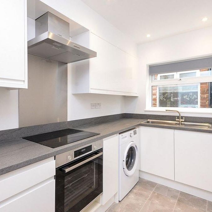 1 bedroom property to rent - Photo 1