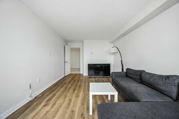 For Lease - 100 Echo Point Unit# 808, Toronto, Ontario - Photo 1