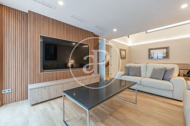 4 bedroom luxury Flat for rent in Madrid, Autonomous Region of Madrid - Photo 1
