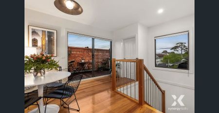 Charming Two-Bedroom in West Footscray’s Heart - Photo 5