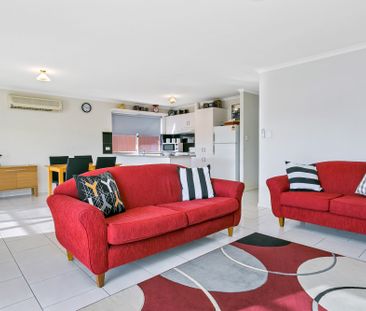 21 Lynton Ave, Mitchell Park SA 5043 - House For Rent | Domain - Photo 3