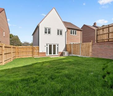3 bedroom end of terrace house to rent - Photo 3