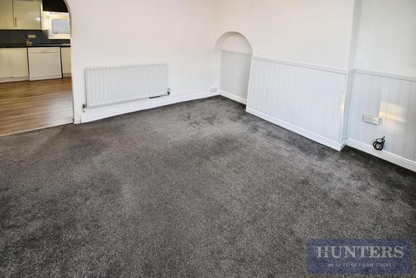 2 bedroom end of terrace house to rent - Photo 1