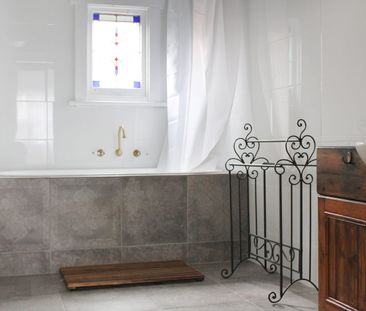 SPACIOUS HOME IN QUIET LOCATION - Photo 3