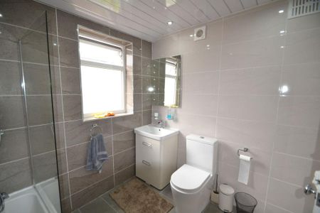 5 bedroom house to rent - Photo 3
