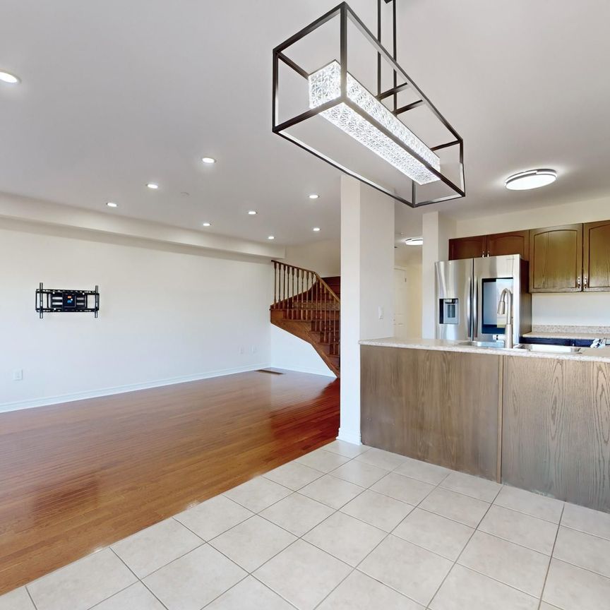 For Lease - 1192 Mary-Lou Street, Innisfil, Ontario - Photo 1