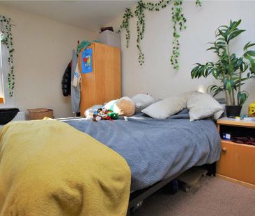 4 bedroom detached house to rent - Photo 1