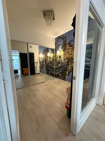 For Lease - 65 Annie Craig Drive Unit# 906, Toronto, Ontario - Photo 2