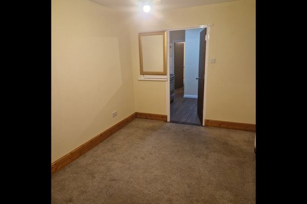 1 Bed Flat, Park Street, LU1 - Photo 1
