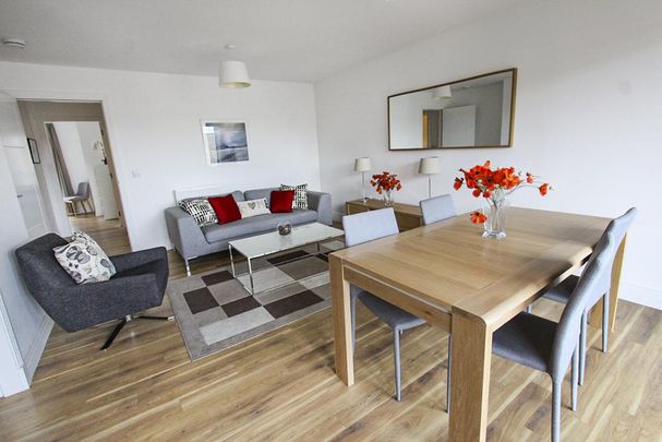 2 bedroom flat to rent - Photo 1