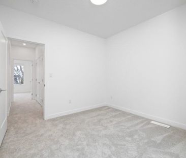 Edmonton Unfurnished townhouse Rental in Idylwylde - NEW Contempora... - Photo 6