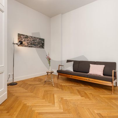 Perfect Single Living - Photo 1