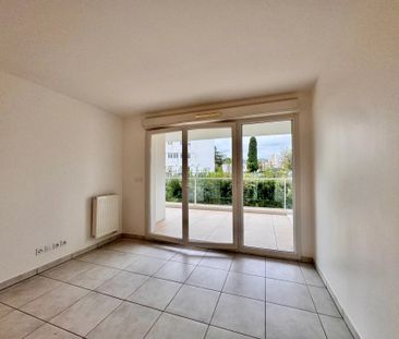 Location Appartement 3 pièces 56m² MARSEILLE 9ème - Photo 2