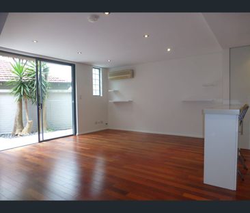 5/765 Old South Head Road, Vaucluse, NSW 2030 - Photo 3