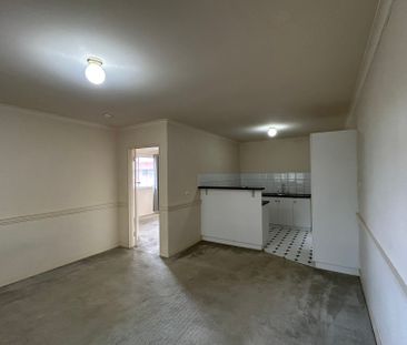 Open the Door to Cityside Sophistication - Photo 3