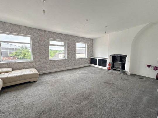 2 bedroom flat to rent - Photo 1