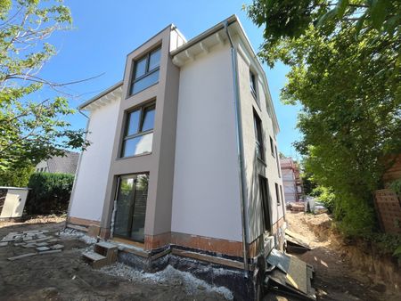 Neubau-Dachgeschosswohnung mit Balkon in Mahlsdorf-Süd - Photo 3