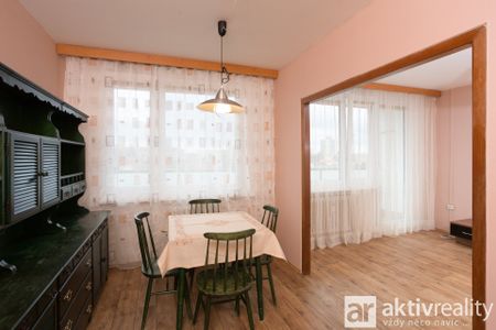 Pronájem bytu 3+1 72 m², nám. Republiky, Neratovice - Photo 2