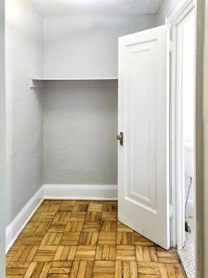 433-435 Sherbourne Street-Warrington Apartments — Bachelor - Photo 1