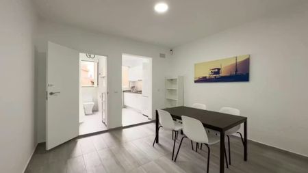 Carrer de Sant Roc, Barcelona, Catalonia 08014 - Photo 2