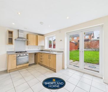 3 bedroom semi-detached house to rent - Photo 6