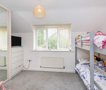 2 bedroom house to rent Knights Terrace, 34 London Road, Cowplain, ... - Photo 4