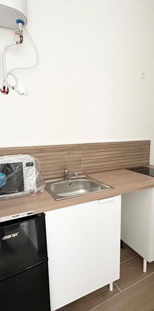 Location Appartement 1 pièce 17m² FAMARS 59300 - Photo 1