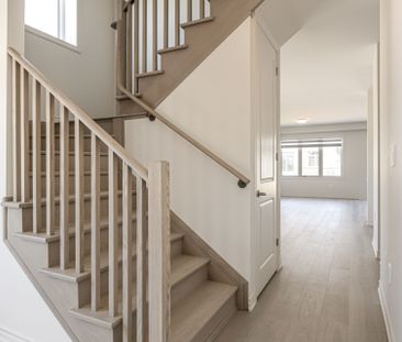 For Lease - 6 Rackham Lane, Clarington, Ontario - Photo 2