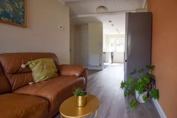 6 bed end of terrace house to rent in Fairfax Road, Norwich, NR4 - Photo 1