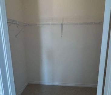 For Lease - 103 Inverary Crescent, Vaughan, Ontario - Photo 5