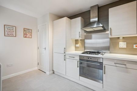 2 bedroom flat to rent - Photo 5