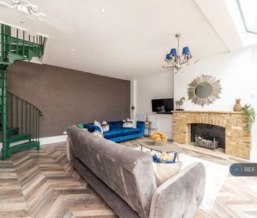 2 bedroom terraced house to rent - Photo 1