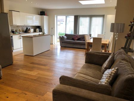 House share to rent - Photo 2