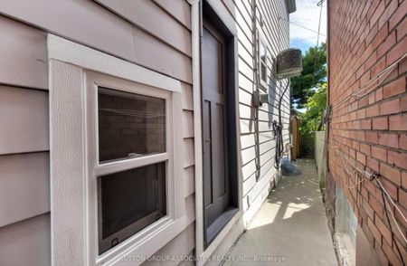 For Lease - 97 Hatherley Road Unit# Lower, Toronto, Ontario - Photo 4