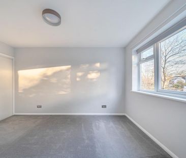 2 bedroom property to rent - Photo 3