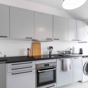 Stuttgart | Private room | near Swabian Street metro station - Photo 2
