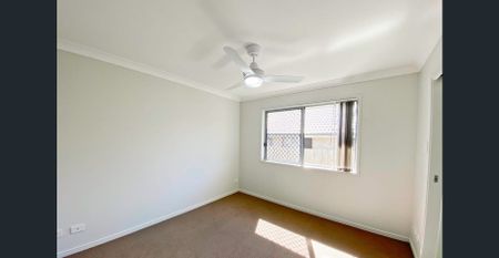 Charming 2-Bedroom House in Crestmead - Photo 4