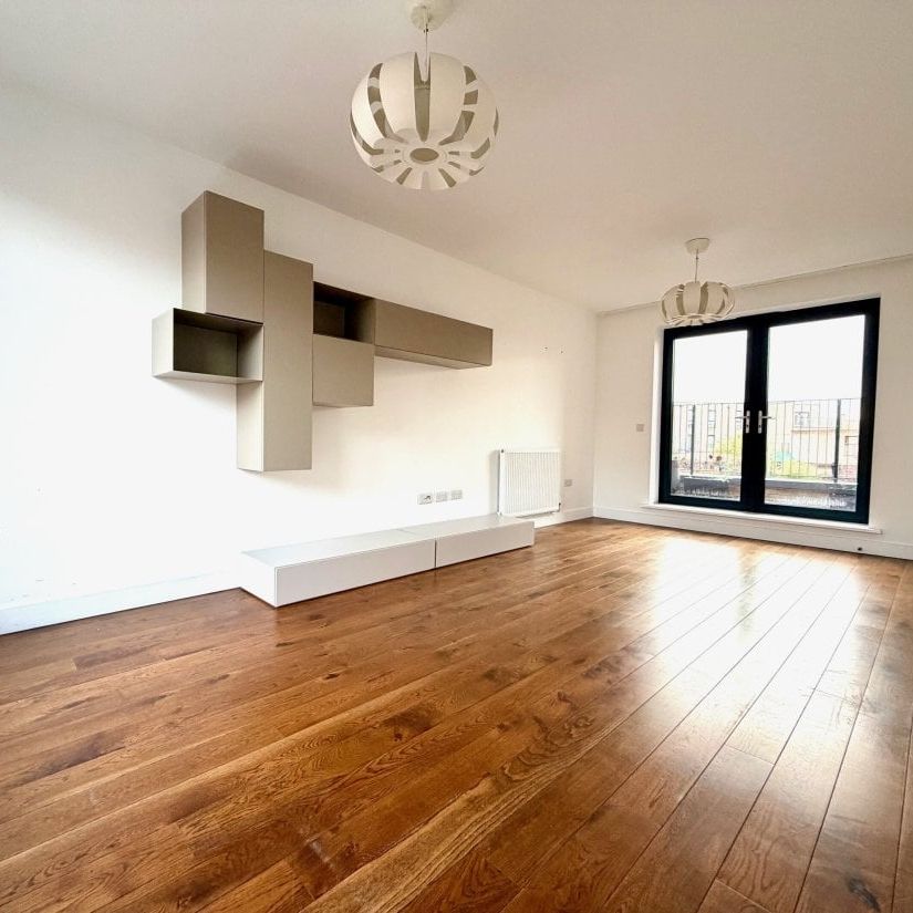 Cambridge CB2 - Photo 1