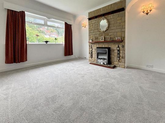 2 bedroom detached bungalow to rent - Photo 1