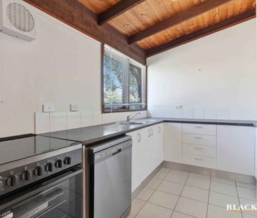 Three-bedroom Duplex - Photo 6