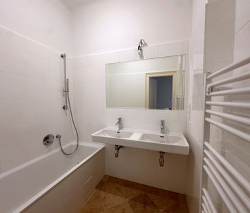 Südseitiger Stilaltbau mit Erker I WG-geeignet - Photo 6