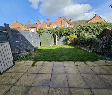 2 bedroom semi-detached house to rent - Photo 6