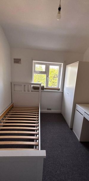 2 bedroom house share to rent - Photo 1