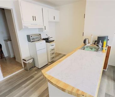 Immeuble - 826-836 Short/901-909 Courcelette Joli 3 1/2 - Photo 2